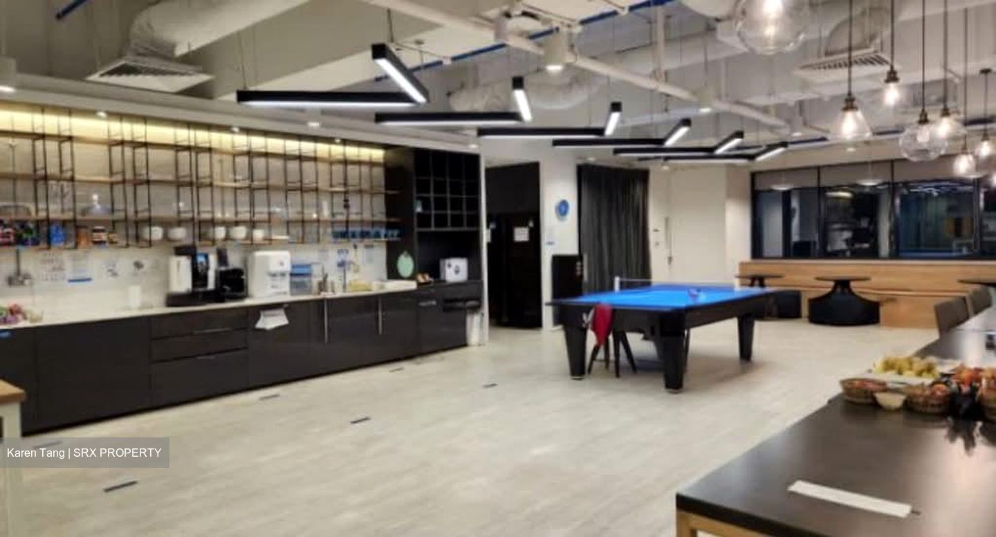 Robinson 77 (D1), Office #532148121